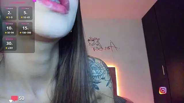 Snapshot of _amber_07 chatting on 12/04/24, 10:07 amber 07 online show from 12/04/24, 10:07