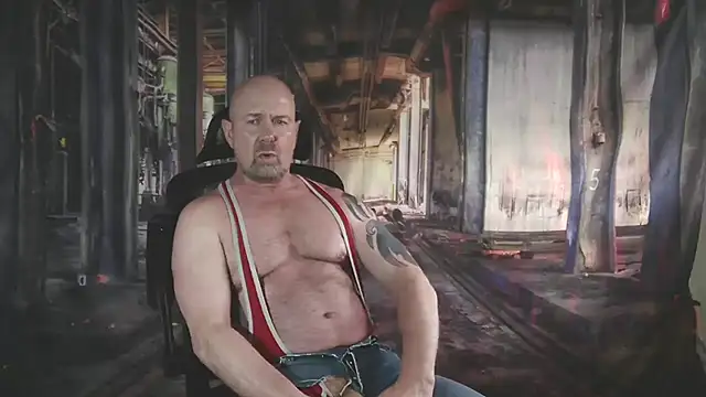 ManlyPrisonGuy online show from 04/07/26, 01:46