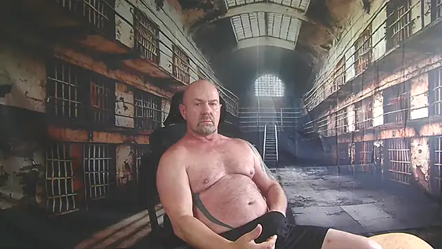 Snapshot of ManlyPrisonGuy chatting on 05/22/26, 02:37 ManlyPrisonGuy online show from 05/22/26, 02:37