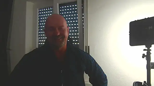 Snapshot of ManlyPrisonGuy chatting on 07/16/26, 02:14 ManlyPrisonGuy online show from 07/16/26, 02:14