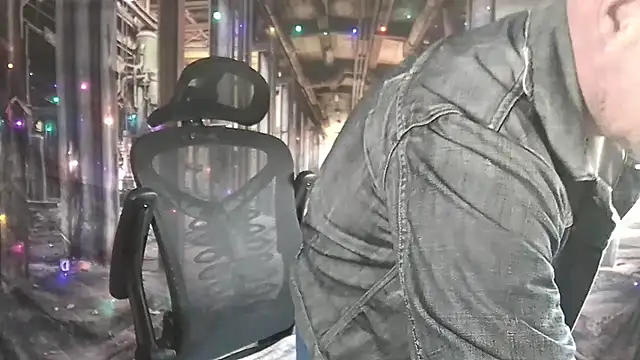 Snapshot of ManlyPrisonGuy chatting on 10/23/25, 11:20 ManlyPrisonGuy online show from 10/23/25, 11:20