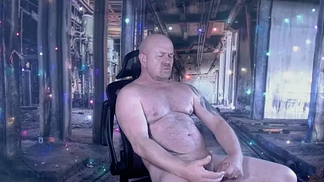 ManlyPrisonGuy online show from 12/19/25, 01:46