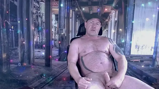 ManlyPrisonGuy online show from 12/20/25, 02:31