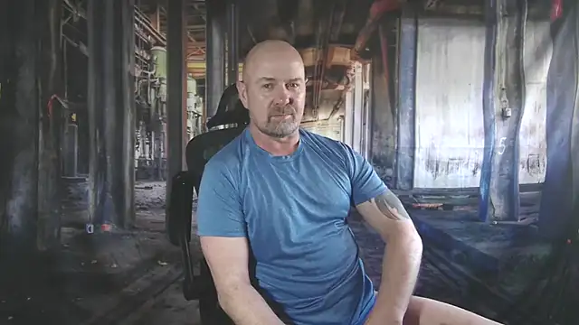 ManlyPrisonGuy online show from 04/04/26, 02:12