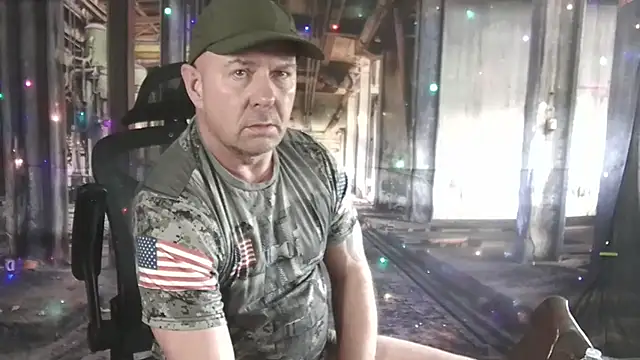 Snapshot of ManlyPrisonGuy chatting on 10/18/25, 12:07 ManlyPrisonGuy online show from 10/18/25, 12:07