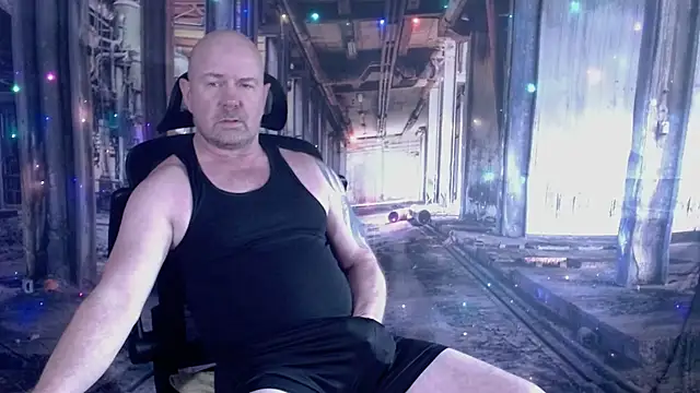 Snapshot of ManlyPrisonGuy chatting on 12/03/25, 01:21 ManlyPrisonGuy online show from 12/03/25, 01:21