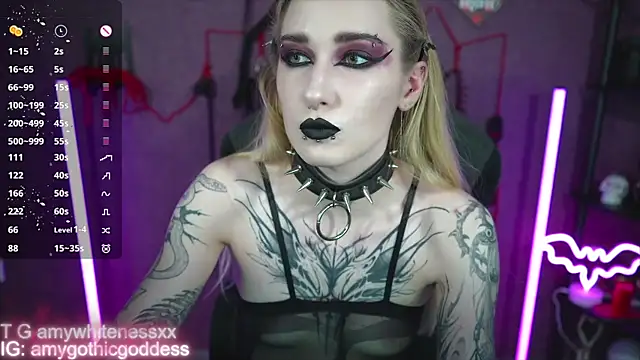 amywhitenessxx online show from 04/20/26, 01:35