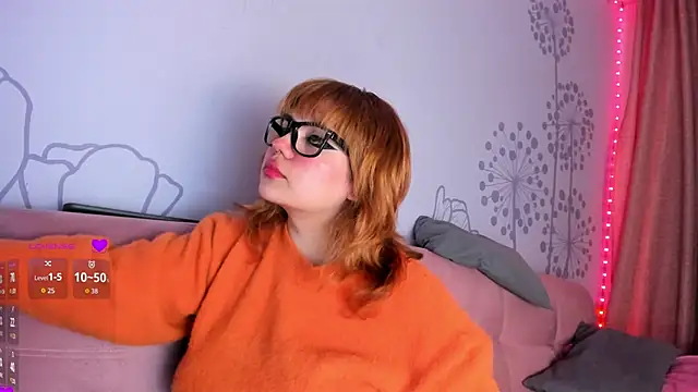 Snapshot of VelmaVibes chatting on 12/19/25, 05:10 VelmaVibes online show from 12/19/25, 05:10