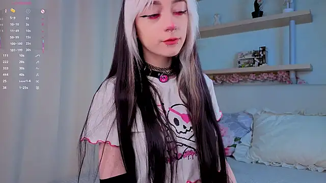 TristaRoht online show from 11/08/25, 03:04