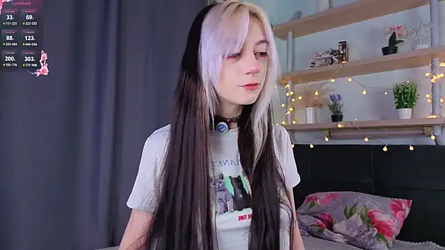 TristaRoht online show from 03/13/26, 03:28