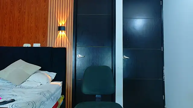 Black-gem18 online show from 06/04/26, 03:55