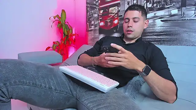 Snapshot of ANDER_PEREZ chatting on 02/15/25, 02:44 ANDER PEREZ online show from 02/15/25, 02:44