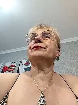 Snapshot of koroleva70 chatting on 06/30/26, 10:37 koroleva70 online show from 06/30/26, 10:37