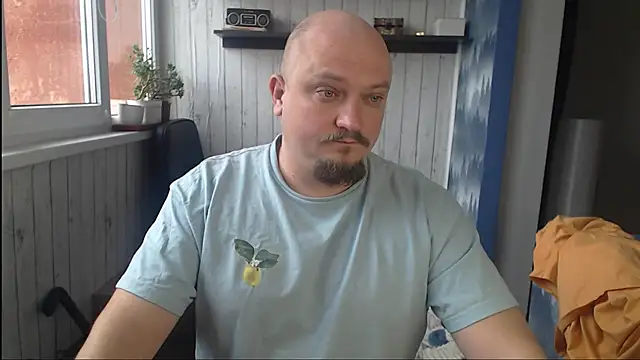 Snapshot of Pandasky chatting on 02/09/25, 07:37 Pandasky online show from 02/09/25, 07:37