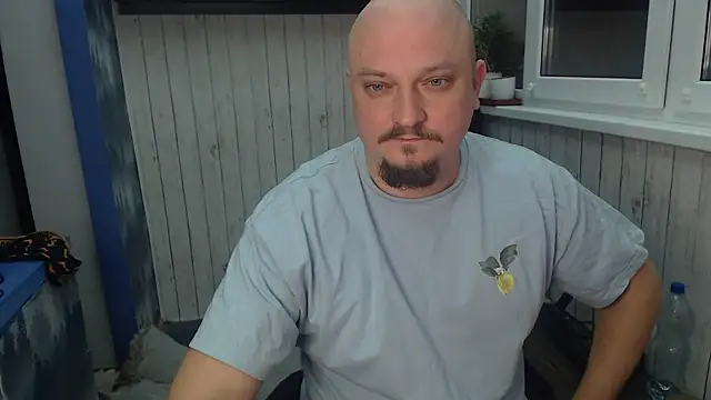 Snapshot of Pandasky chatting on 02/08/25, 04:04 Pandasky online show from 02/08/25, 04:04