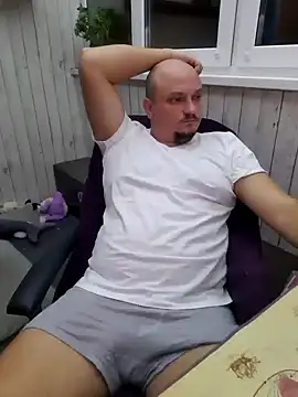 Snapshot of Pandasky chatting on 12/27/24, 03:48 Pandasky online show from 12/27/24, 03:48