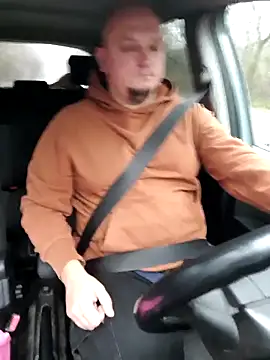 Snapshot of Pandasky chatting on 11/16/25, 08:19 Pandasky online show from 11/16/25, 08:19