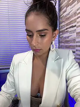 Mau White online show from 03/13/25, 01:54