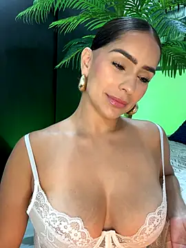 Mau White online show from 11/18/25, 10:13