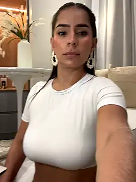 Mau White online show from 12/04/25, 09:25