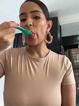 Mau White online show from 09/14/25, 09:26