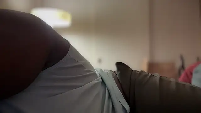 Yagurl  west online show from 02/14/25, 10:58