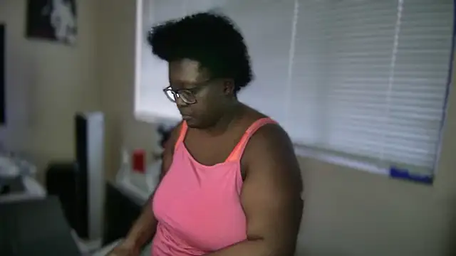 Yagurl  west online show from 02/28/25, 01:37