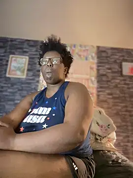 Yagurl  west online show from 11/14/25, 03:32