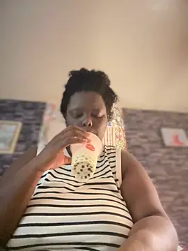 Yagurl  west online show from 11/08/25, 10:35