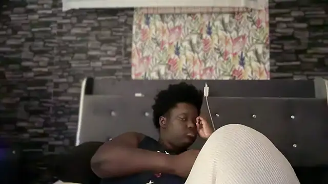 Yagurl  west online show from 10/01/25, 07:18