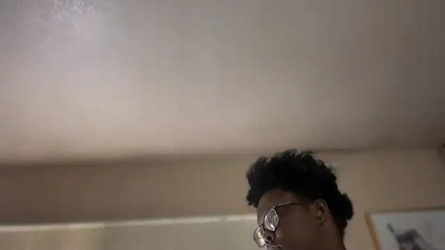 Yagurl  west online show from 10/04/25, 10:55