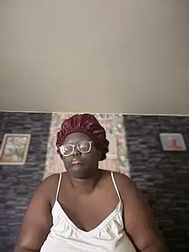 Yagurl  west online show from 11/11/25, 06:52