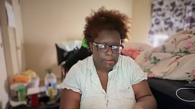 Snapshot of Yagurl__west chatting on 02/04/26, 03:23 Yagurl west online show from 02/04/26, 03:23