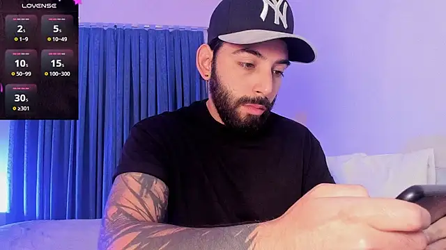 leo thewolf  online show from 11/08/25, 07:50