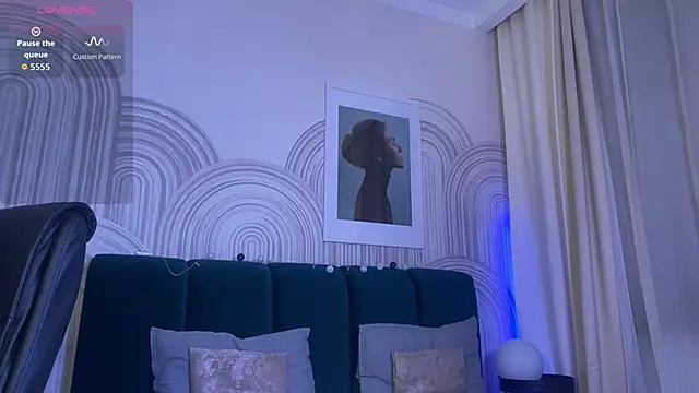 viviann evans online show from 11/29/25, 12:00