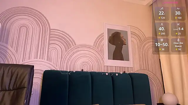 viviann evans online show from 12/20/25, 12:13