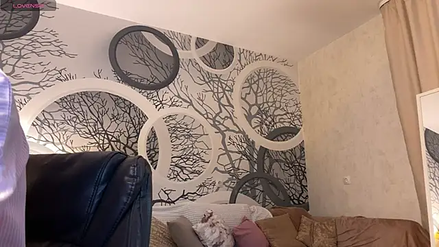 viviann evans online show from 05/29/26, 01:00