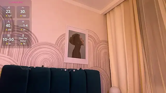 viviann evans online show from 12/19/25, 12:25