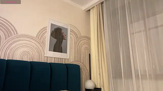 viviann evans online show from 04/09/26, 12:56