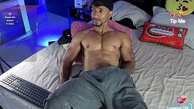 Manolo Hot1 online show from 12/19/25, 07:49