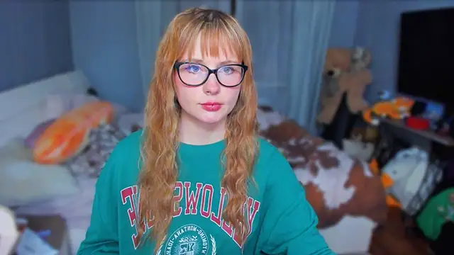 KlementinaBbG online show from 10/26/25, 09:04