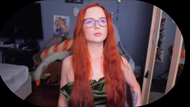 KlementinaBbG online show from 12/04/24, 08:12