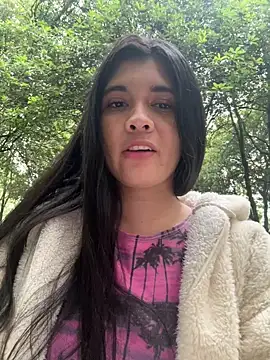 ambar-adaams online show from 06/09/26, 10:11