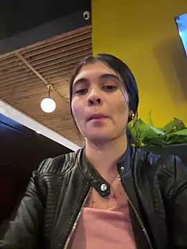 ambar-adaams online show from 05/01/26, 12:37