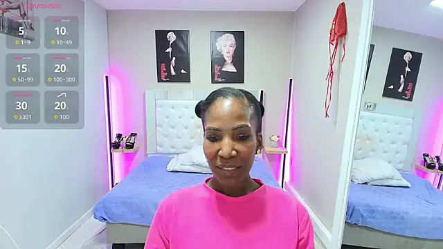 kimmturner online show from 10/11/25, 01:01