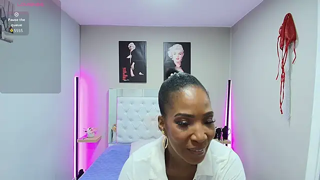 kimmturner online show from 10/08/25, 07:47