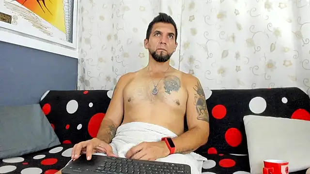 JULESLAKES online show from 11/19/25, 03:34