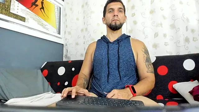 JULESLAKES online show from 11/22/25, 07:13