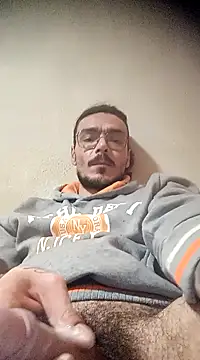 Snapshot of juannjose chatting on 01/24/25, 08:11 juannjose online show from 01/24/25, 08:11