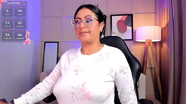 Amber gold  online show from 12/14/25, 03:57